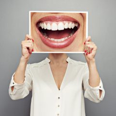 השתלת שיניים: המדריך המלא